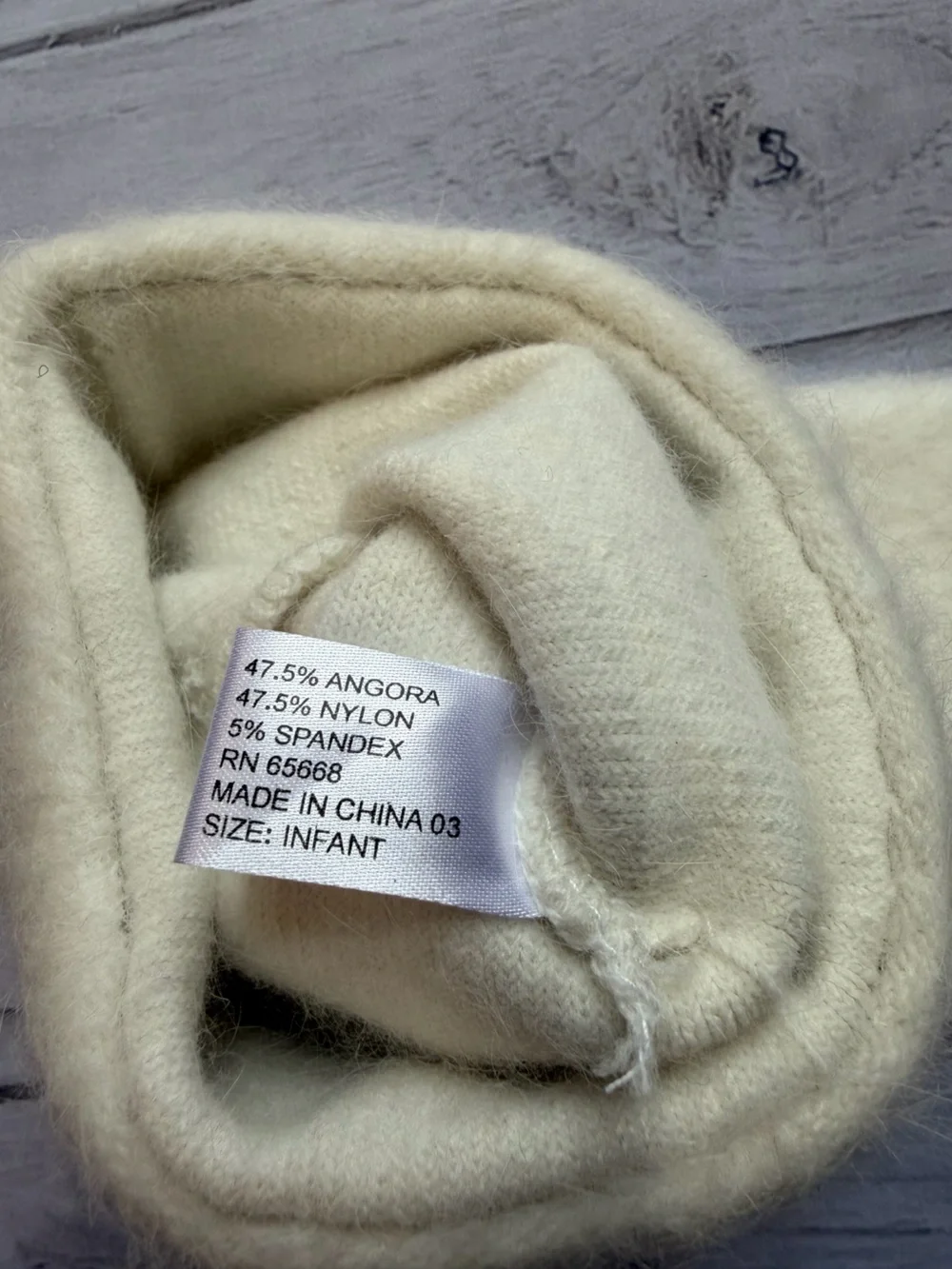 Vintage deadstock angora blend ivory cream infant cuffed hat & thumbless mittens